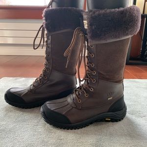 Brown UGG Winter Boots size 8.5 (never worn)